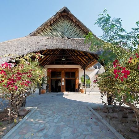 Oshakati Country Otel Dış mekan fotoğraf