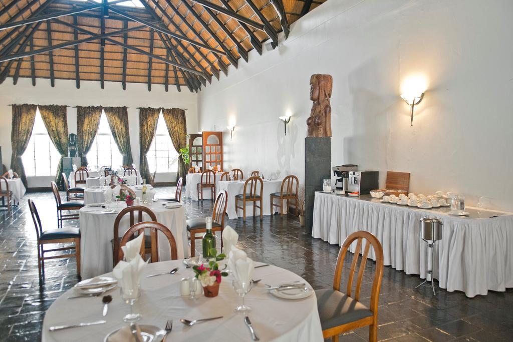 Oshakati Country Otel Dış mekan fotoğraf