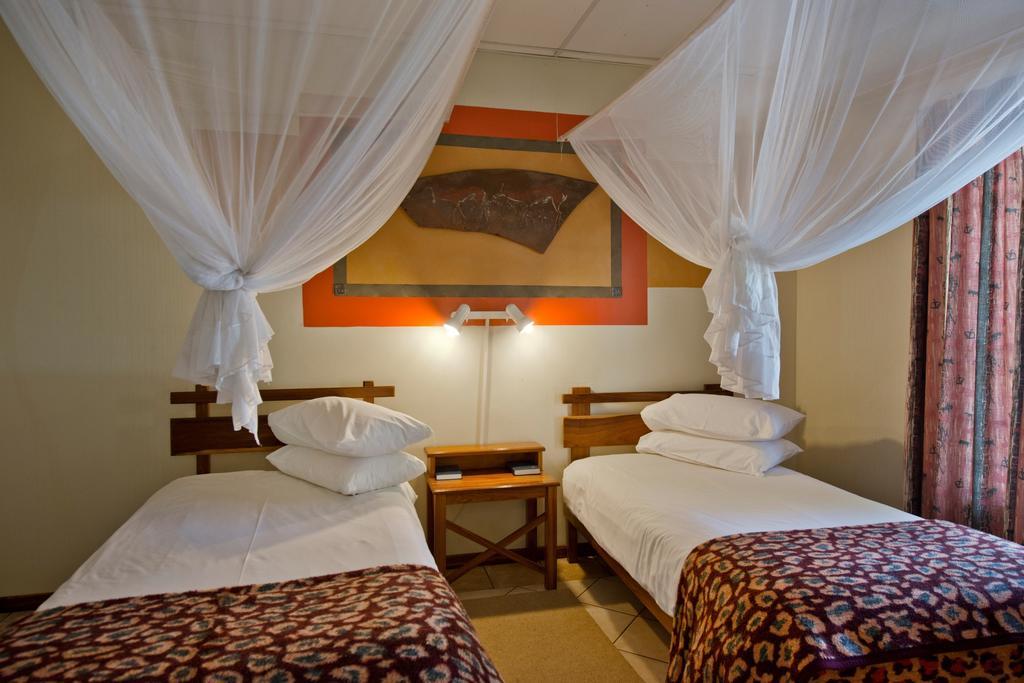 Oshakati Country Otel Oda fotoğraf