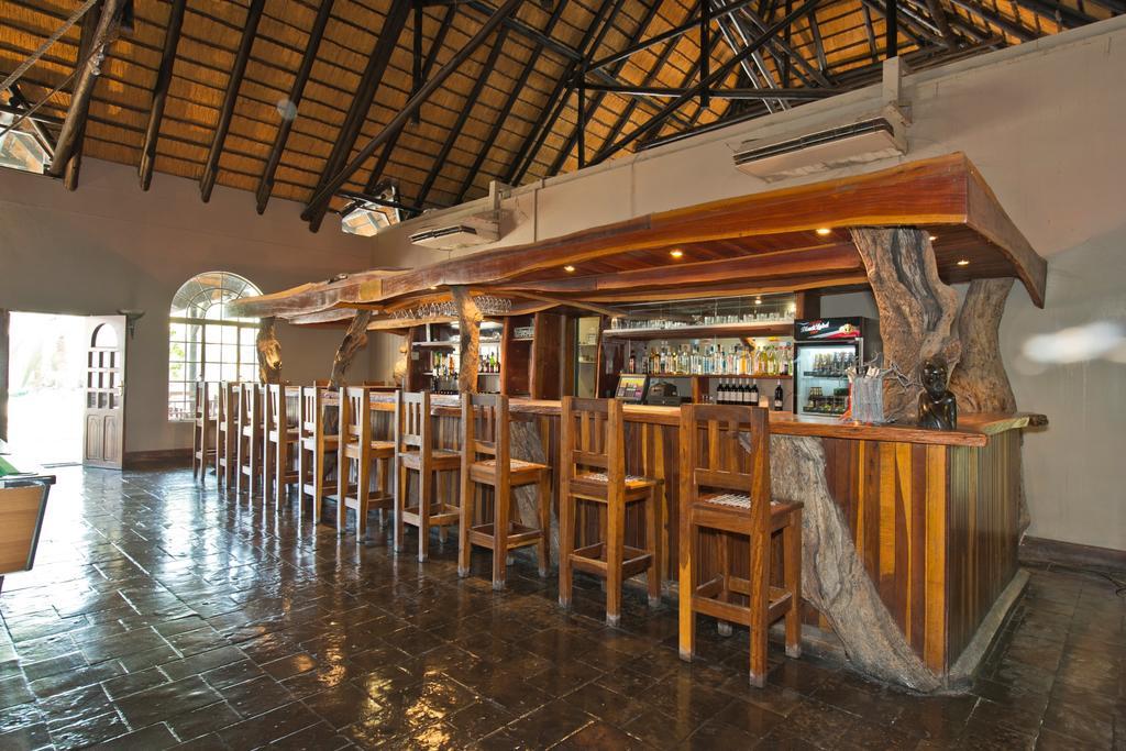 Oshakati Country Otel Dış mekan fotoğraf