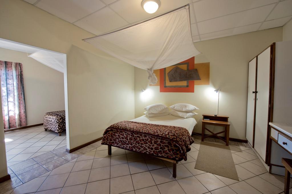 Oshakati Country Otel Oda fotoğraf