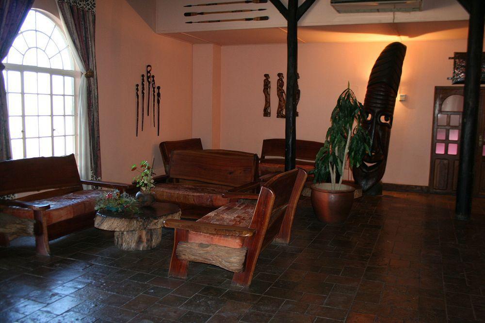 Oshakati Country Otel Dış mekan fotoğraf